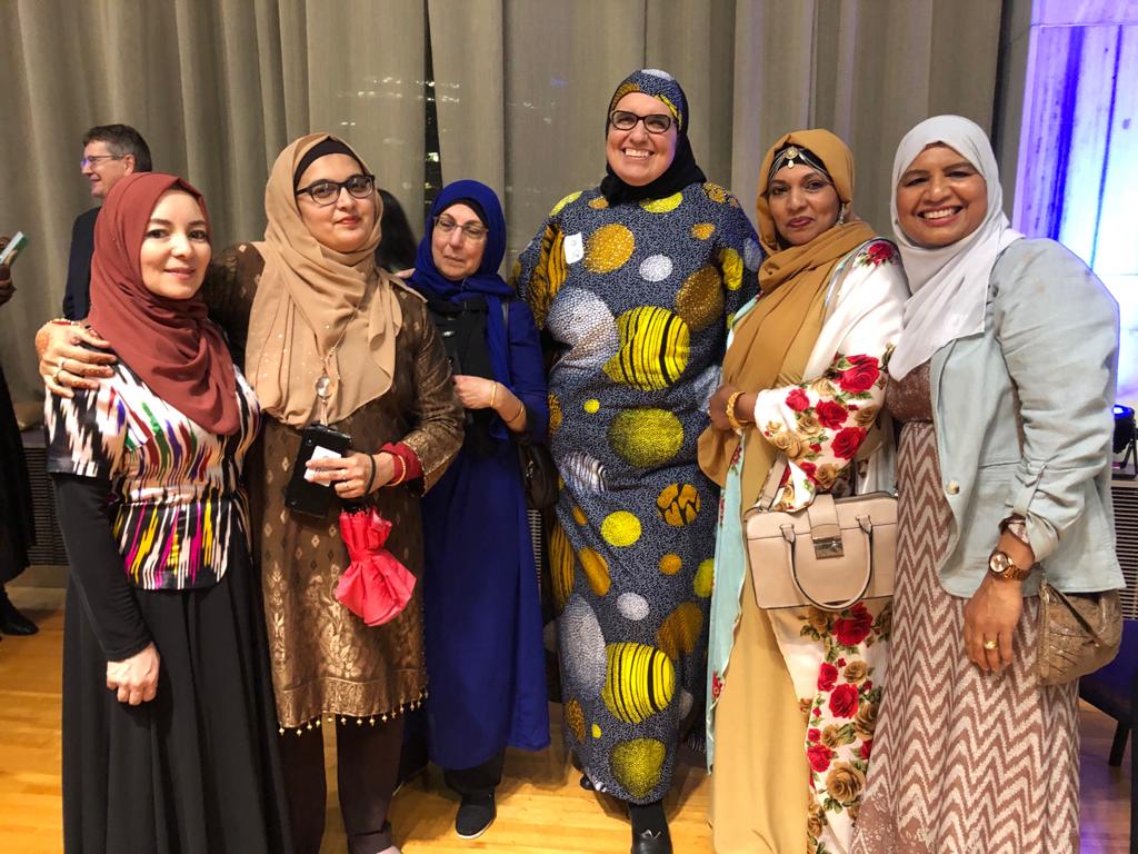 Aliya Danzeisen with other Muslim women. 