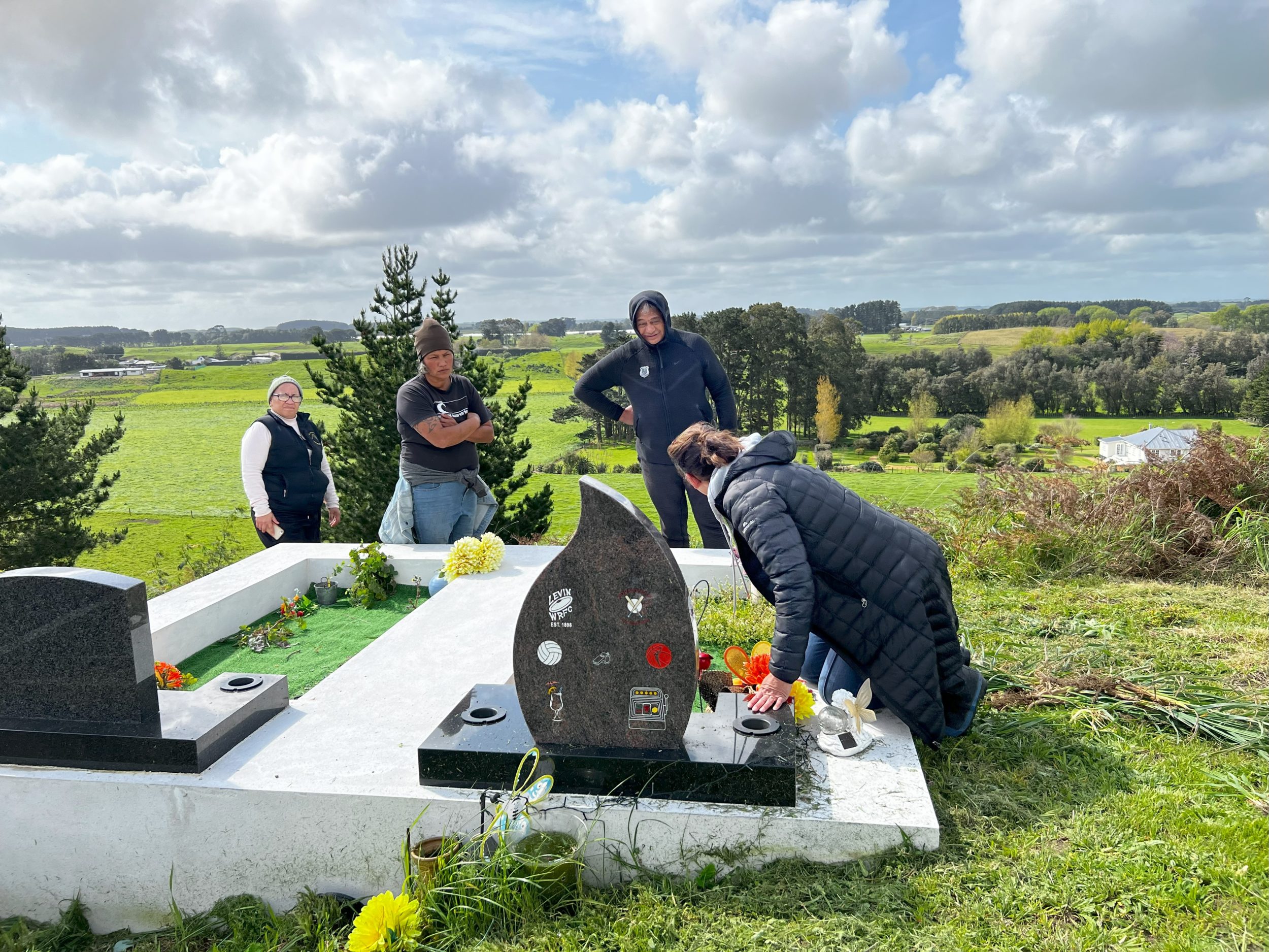 Wānanga whānau at the Ngāti Huia Urupā, Paeroa